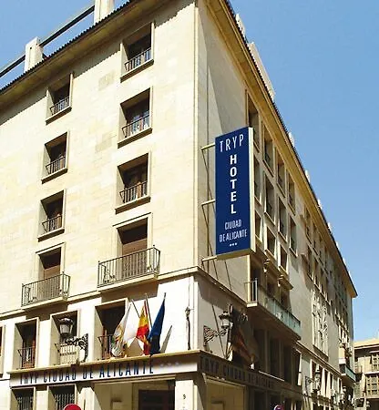 Tryp Ciudad De Hotell 3*